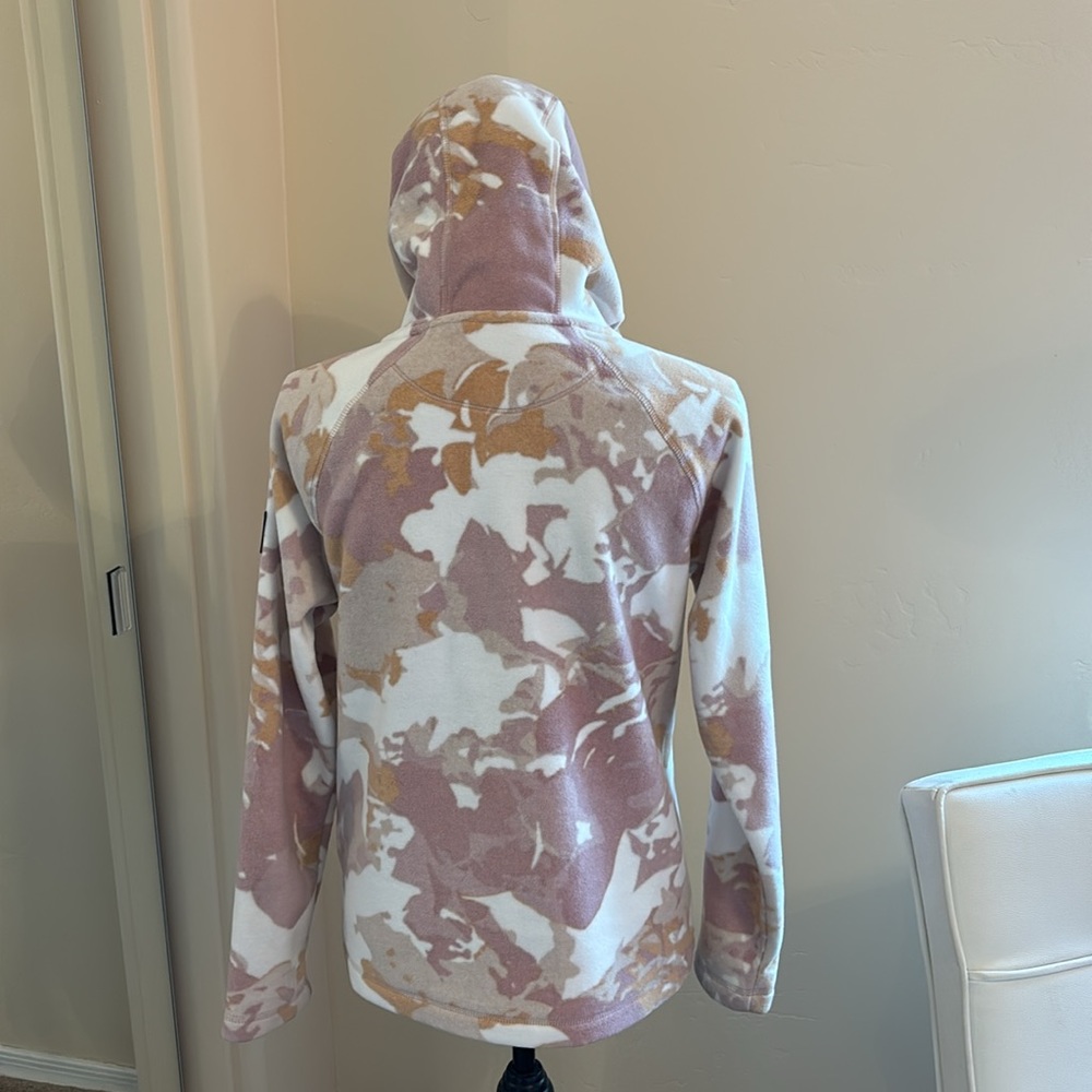 Calvin Klein Performance cute camo fleece hoodie. Small. Like new!! - Picture 5 of 14